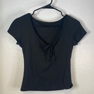 Shirt that you can tie in the middle.